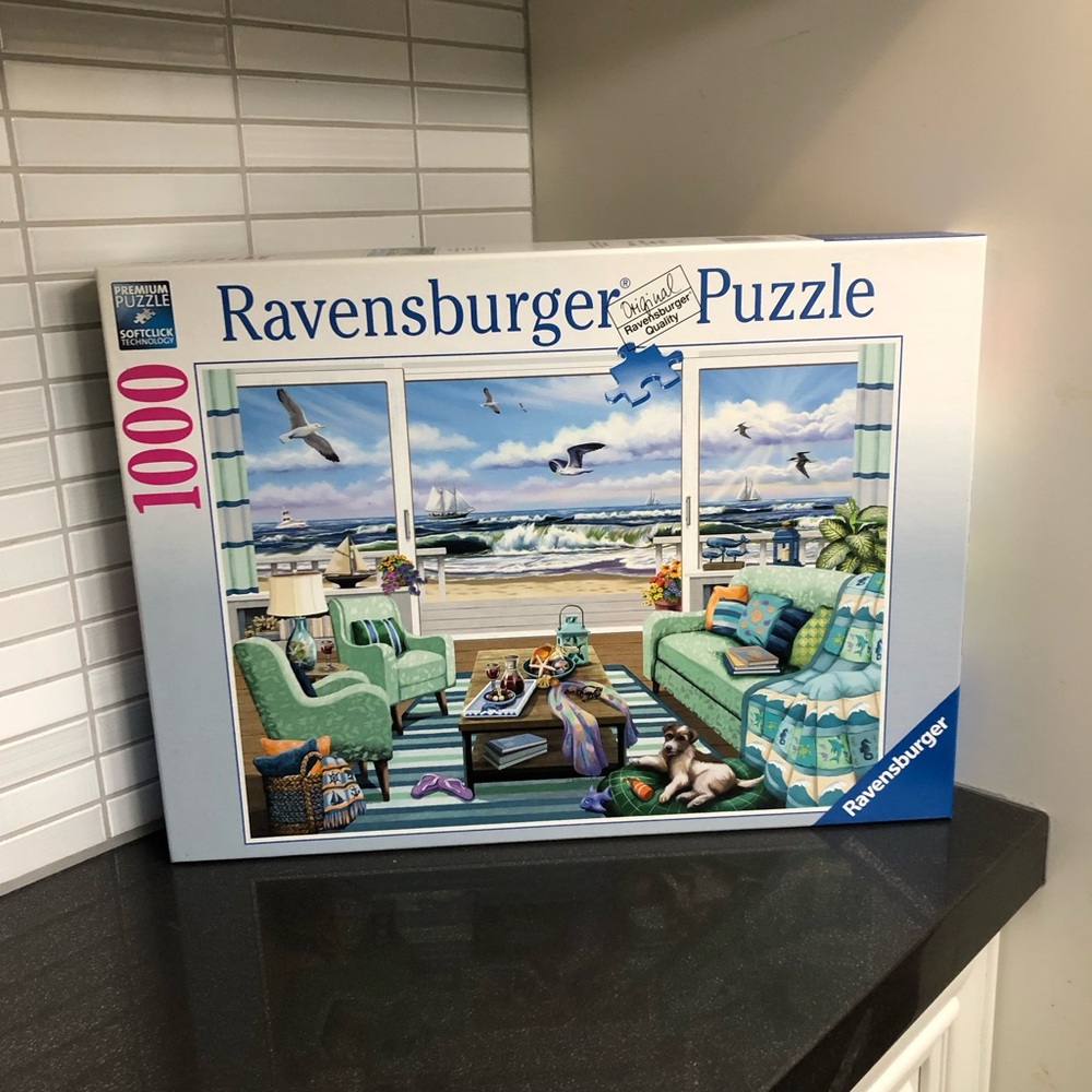 Ravensburger Beachfront Getaway 1000 piece puzzle